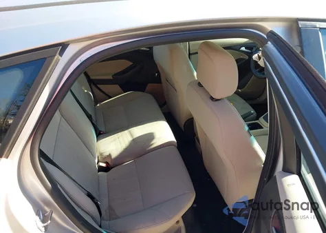 2015 Ford Focus Se z USA, uszkodzony, nr VIN 1FADP3K20FL270968